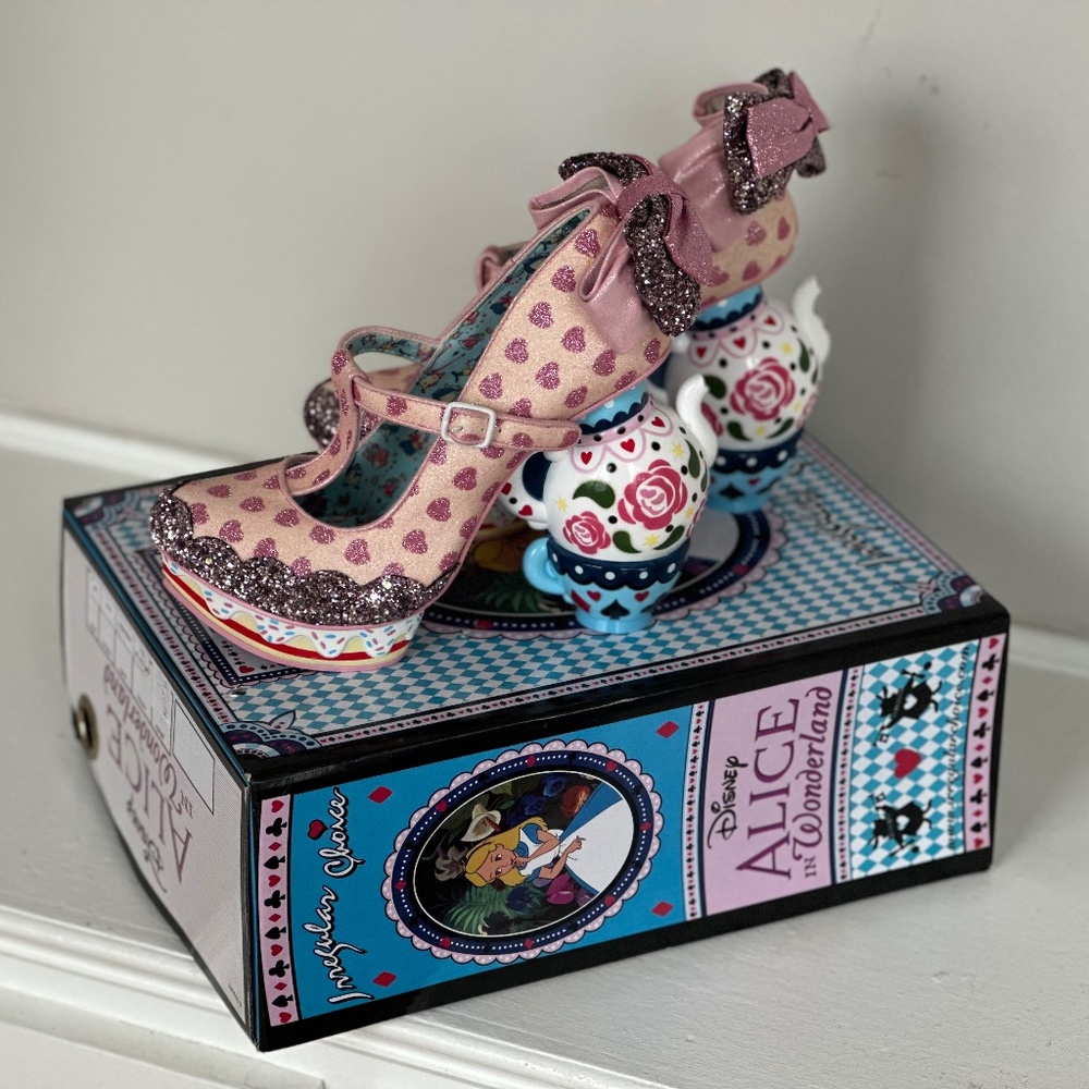New in box Irregular Choice Alice in Wonderland heels 9 40